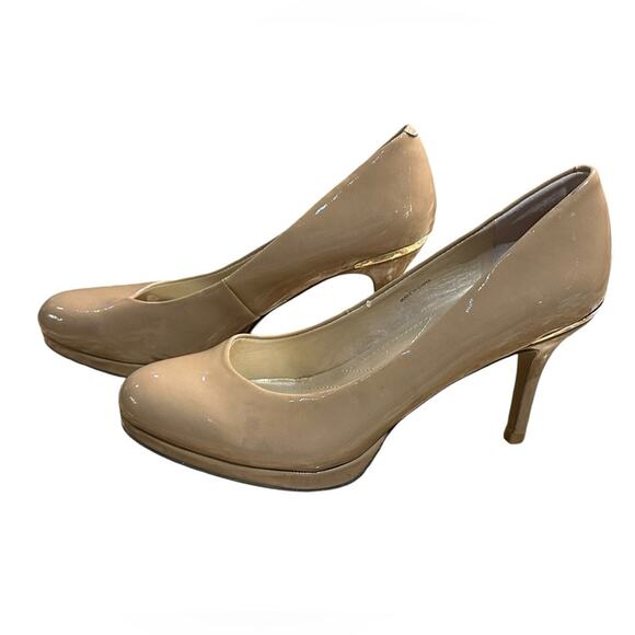 Tahari Women’s Nude Toned High Heel Patent Leather Pumps the Wilma Size 7.5 - Picture 1 of 12